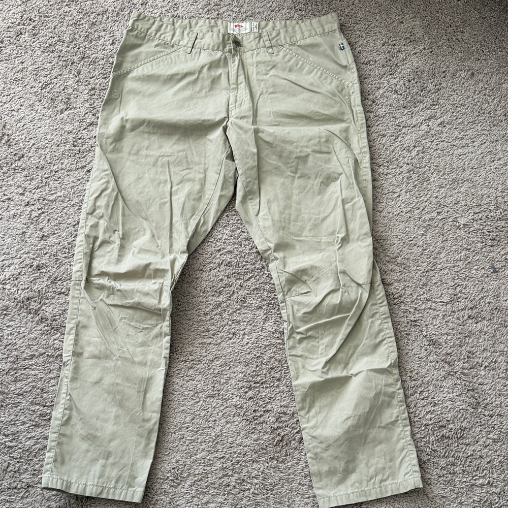 Men’s Fjallraven Tan Khaki G-1000 Cargo Pants